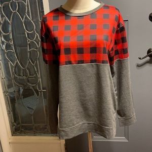 NWOT Very cute casual top with Buffalo plaid